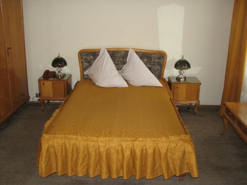 Banat Hotell Bucureşti Rom bilde
